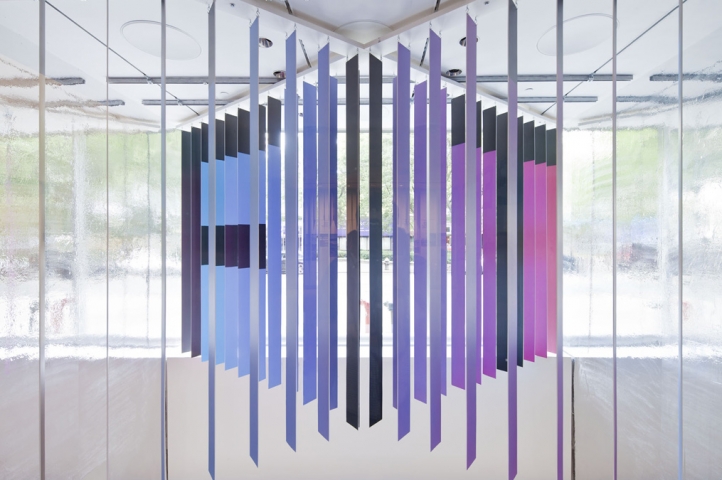 005-resized-183773_slide