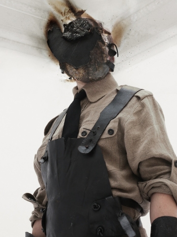 idol-iii-jan-manski-2010-100-x-70-x-2-cm-colour-photograph-soil-steel-188308_slide