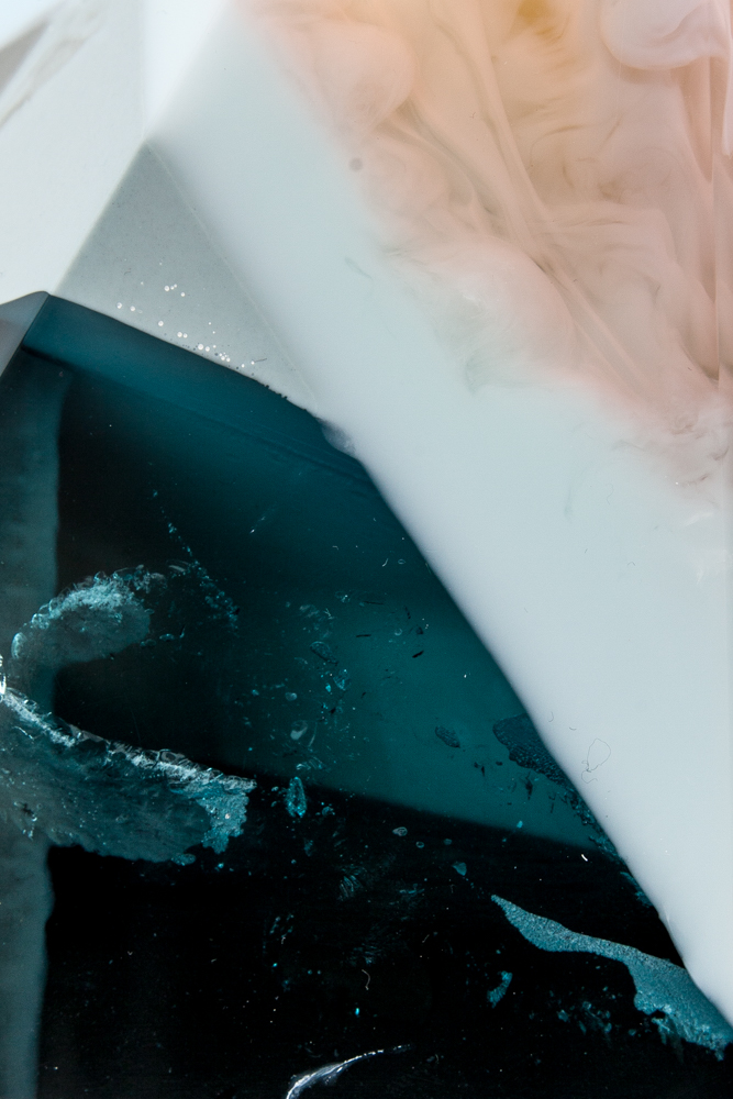 laboratory-perfumes-zuza-mengham-sculptures-10